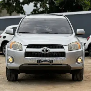 Toyota RAV4 2.5 Limited 2012 Silver