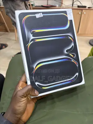 New Apple iPad (2025) 256 GB Silver