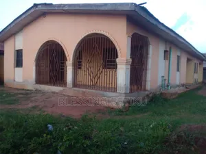 3bdrm Bungalow in Agbara Estate, Ado-Odo/Ota for sale