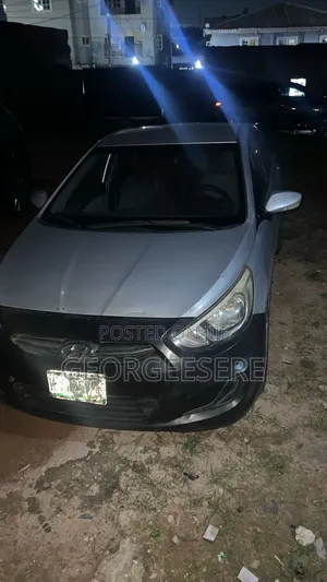 Hyundai Accent 2013 Silver