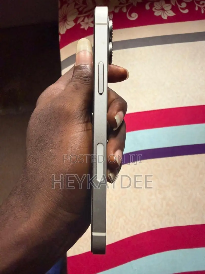 Apple iPhone 12 64 GB White
