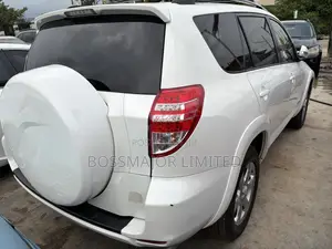 Toyota RAV4 3.5 Limited 4x4 2010 White