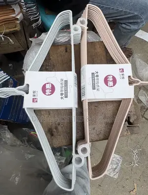 Clothes Hangers. 10pcs