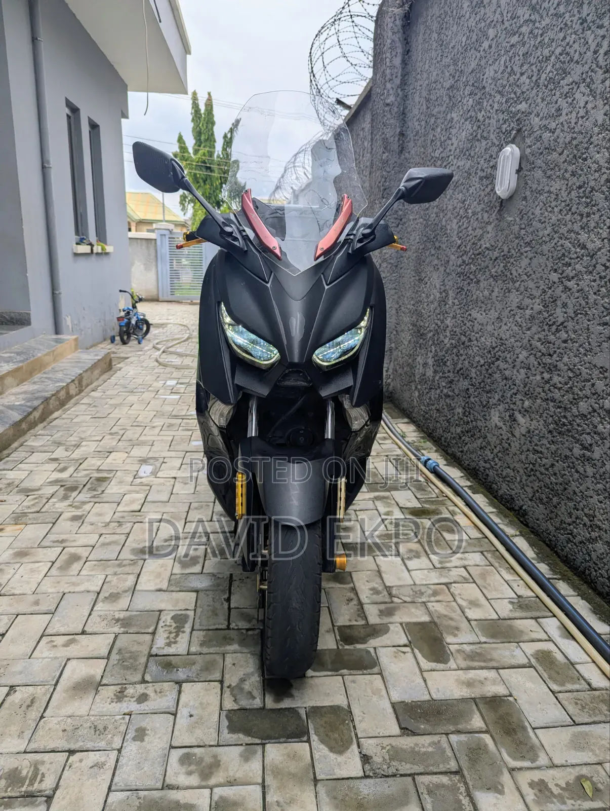 Yamaha 2020 Black