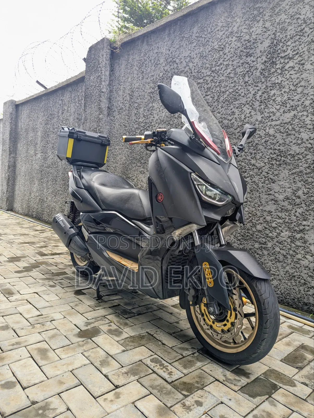 Yamaha 2020 Black