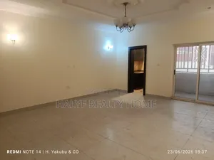 5bdrm Townhouse / Terrace in Kado for rent