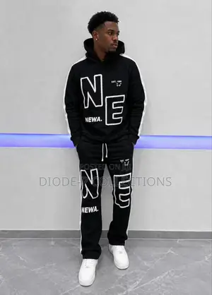 Hoodie Joggers Up and Down