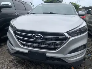Hyundai Tucson Limited AWD 2017 Silver