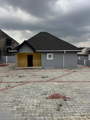 2bdrm Bungalow in Kolapo Ishola Gra, Akobo for rent