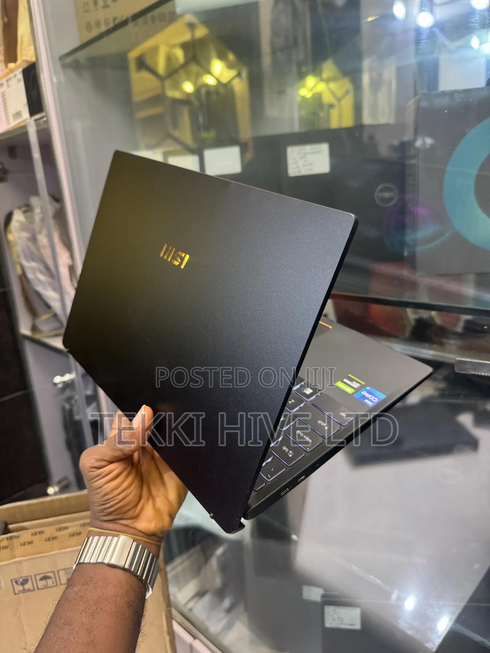 Laptop MSI Modern 14 16GB Intel Core i7 SSD 1T