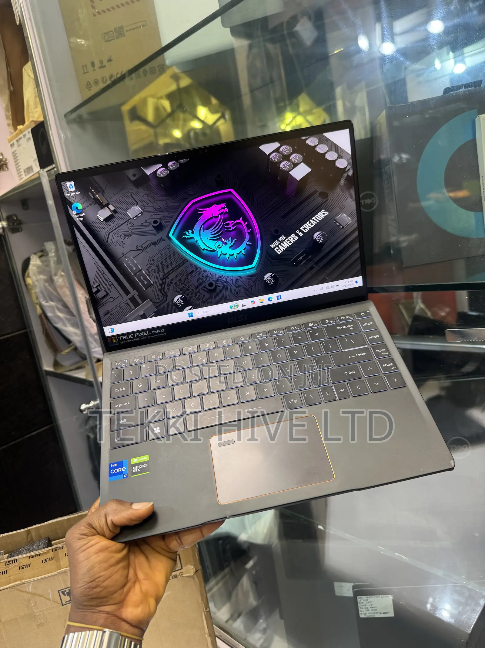 Laptop MSI Modern 14 16GB Intel Core i7 SSD 1T