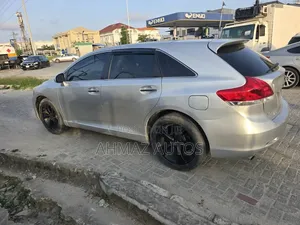 Toyota Venza 2012 Silver