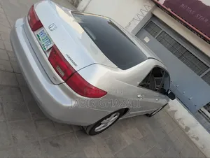 Honda Accord 2005 Silver