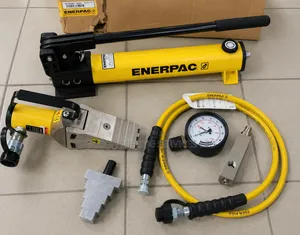 Complete Set of Hydraulic Enerpac Flange Spreader