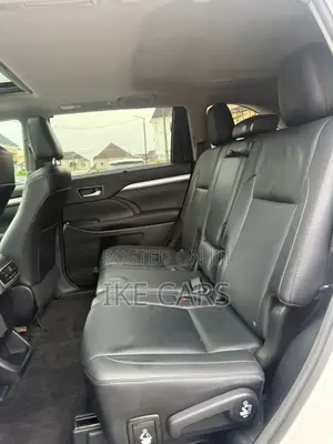 Toyota Highlander XLE V6 4x4 (3.5L 6cyl 6A) 2016 White