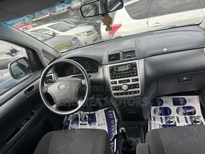 Toyota Corolla Verso 2009 Silver