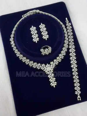 Jewelry Party Set