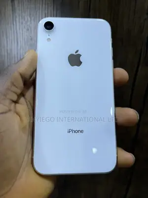 Apple iPhone XR 64 GB White