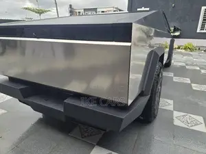 New Tesla Cybertruck Cyberbeast AWD 2025 Silver