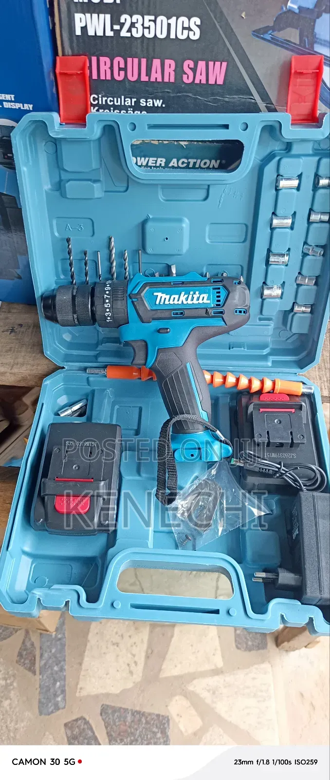 Makita Cordless Screwdriver Mechine