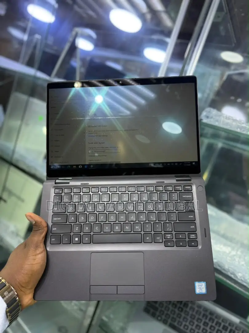 Laptop Dell Latitude 5300 8GB Intel Core i7 SSD 256GB