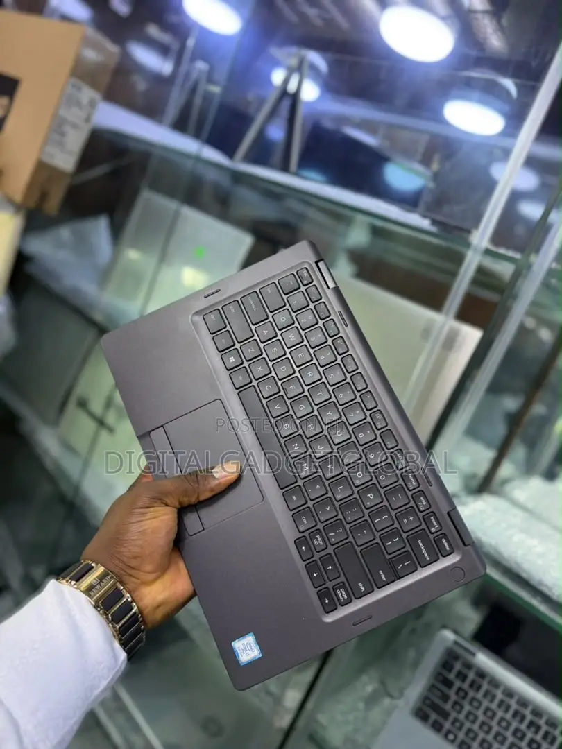 Laptop Dell Latitude 5300 8GB Intel Core i7 SSD 256GB