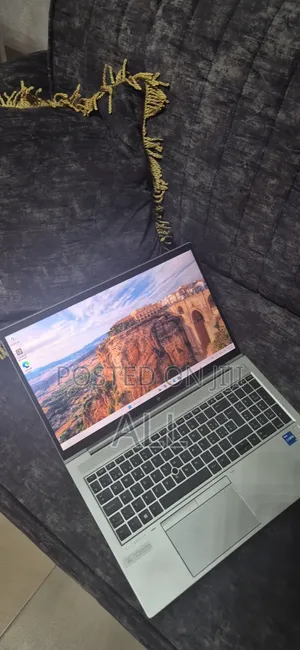 Laptop HP EliteBook 850 16GB Intel Core i5 SSD 256GB