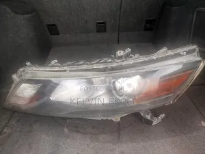 Honda Crosstour Headlight