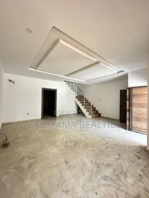 4bdrm Townhouse/Terrace in Near Lekki Phase 1 for sale