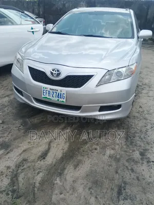 Toyota Camry 2010 Silver