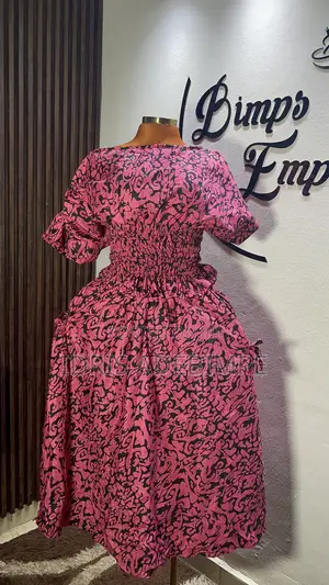 Beautiful Dress Available 2pcs
