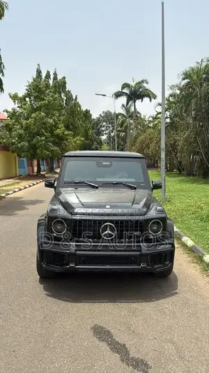 New Mercedes-Benz E63 2025 Black