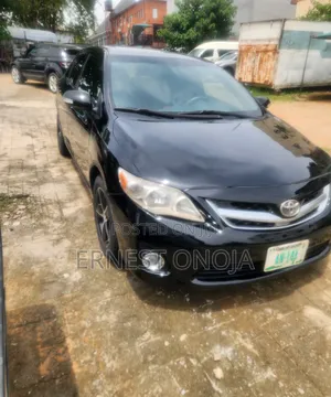 Toyota Corolla 2010 Black