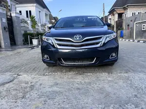 Toyota Venza Limited AWD V6 2013 Gray