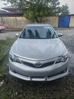 Toyota Camry 2012 Silver