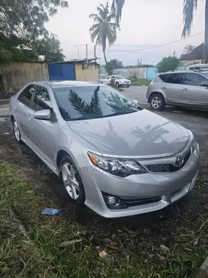 Toyota Camry 2012 Silver