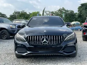 Mercedes-Benz C300 2016 Black