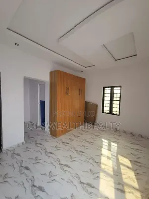 3bdrm Duplex in Kolapo Ishola Gra, Akobo for rent