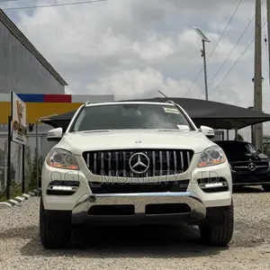 Mercedes-Benz M Class ML350 4dr SUV (3.5L 6cyl 7A) 2015 White