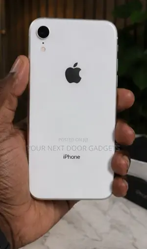 Apple iPhone XR 256 GB White