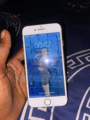 Apple iPhone 7 32 GB Gold