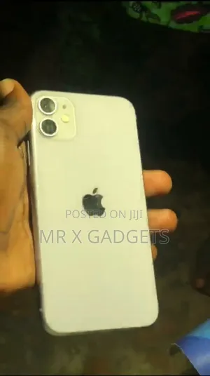 Apple iPhone 11 64 GB Purple