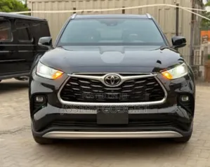 Toyota Highlander 2022 Black