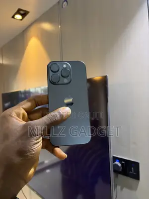 Apple iPhone 16 Pro 128 GB Black