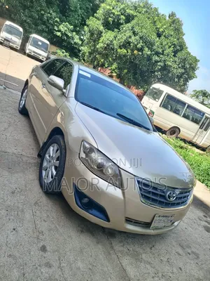 Toyota Camry 2006 Gold