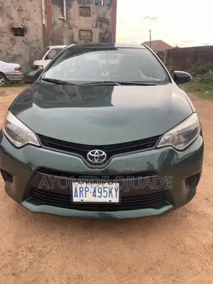 Toyota Corolla 2014 Green