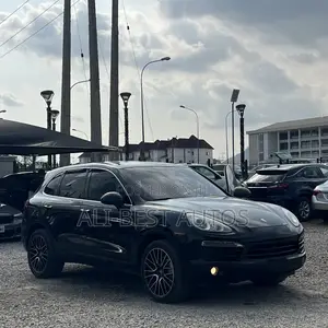 Porsche Cayenne 2010 Black