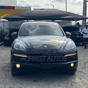Porsche Cayenne 2010 Black