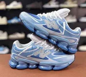 New Nni Balance Sneakers