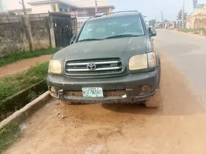 Toyota Sequoia 2003 Green